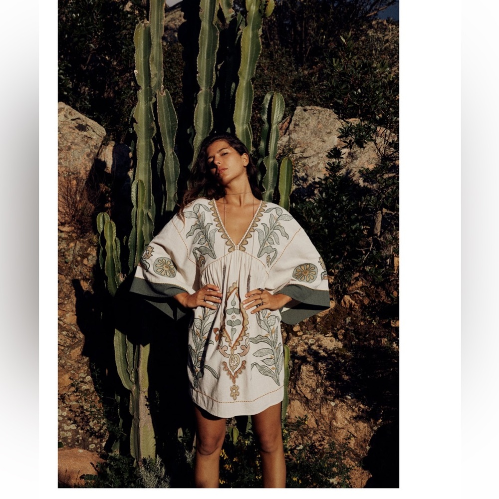 ZARA NWT EMBROIDERED LINEN BLEND DRESS 🌸